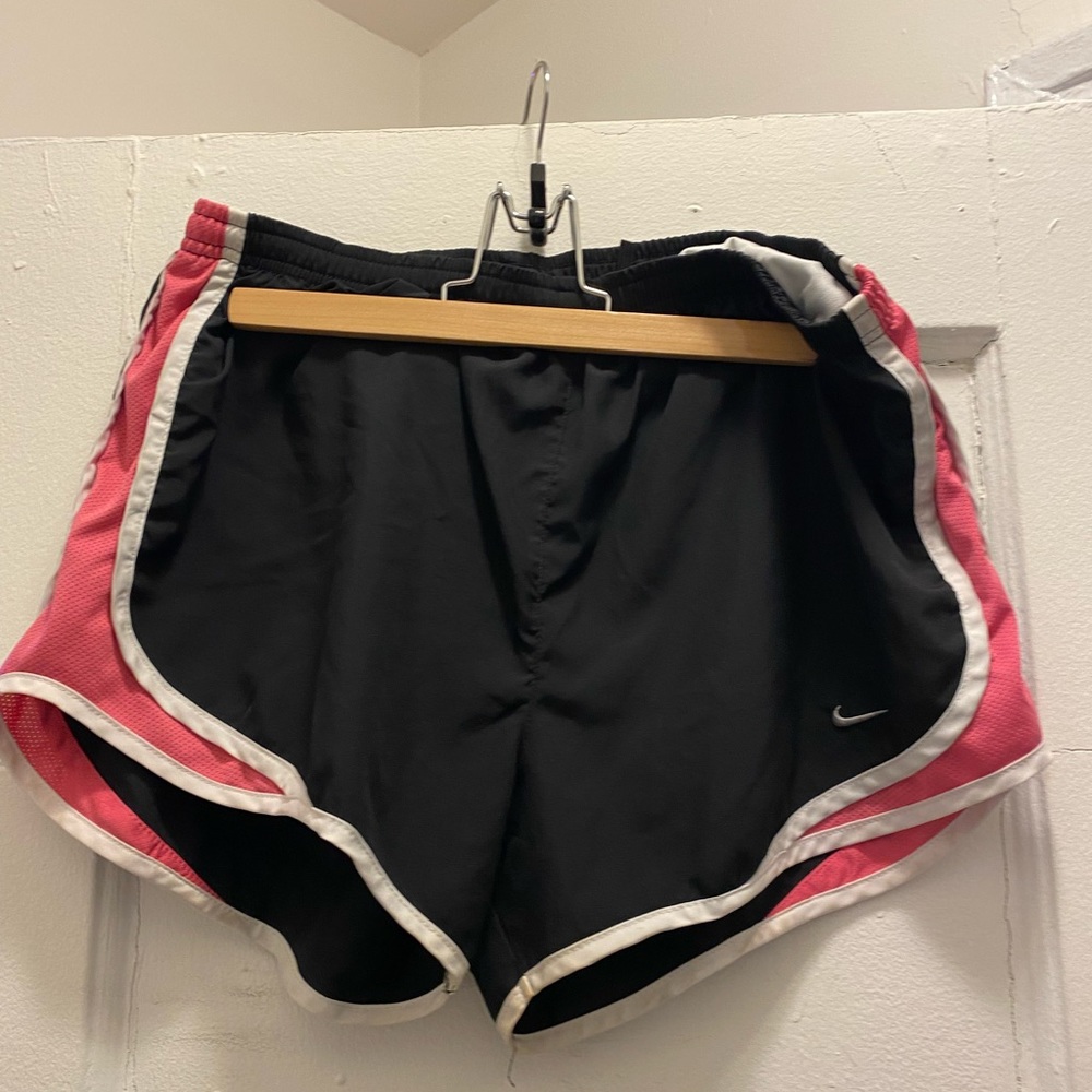 nike running shorts size L